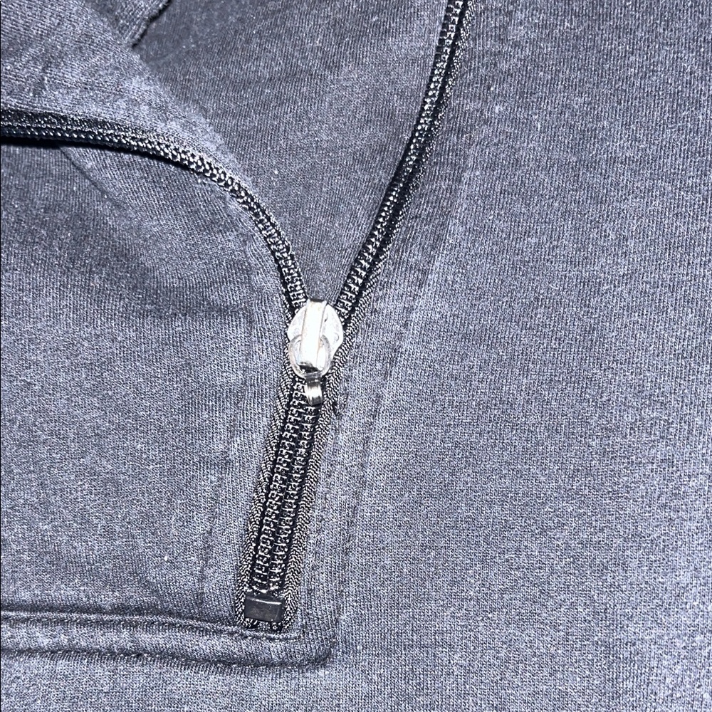 2016 Harley Davidson Top with zipper flaw - Picture 3 of 5